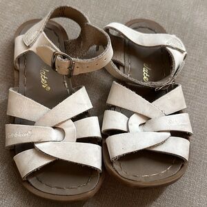 Saltwater sandals white